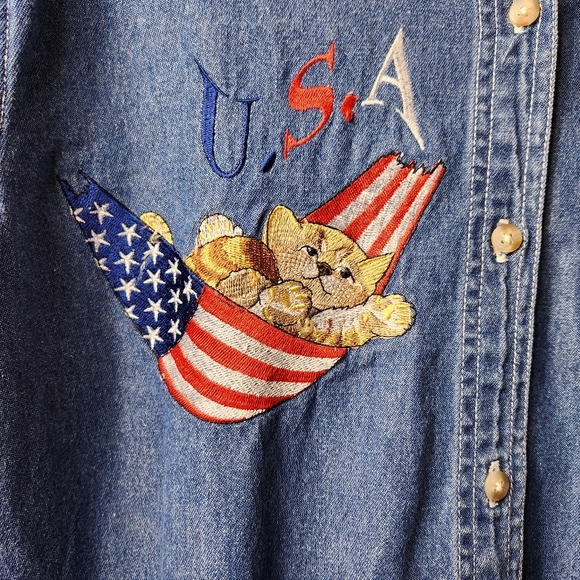 Vintage 90s Kitty Embroidered Denim Shirt M 😻 - Picture 4 of 7